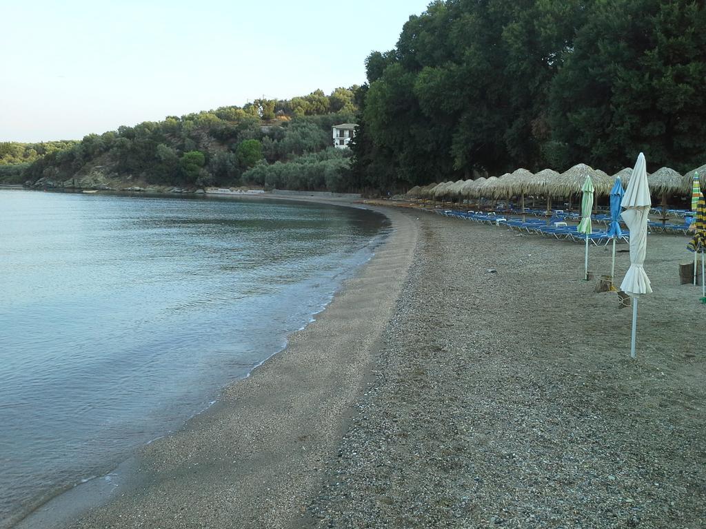 Beachfront Home For 8, Kalifteri Beach, Afissos Exterior foto